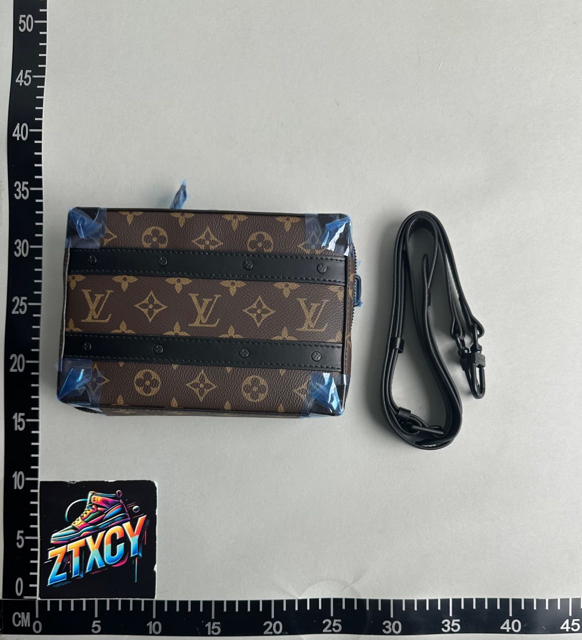 Louis Vuitton Monogram Crossbody Bags [3 styles]