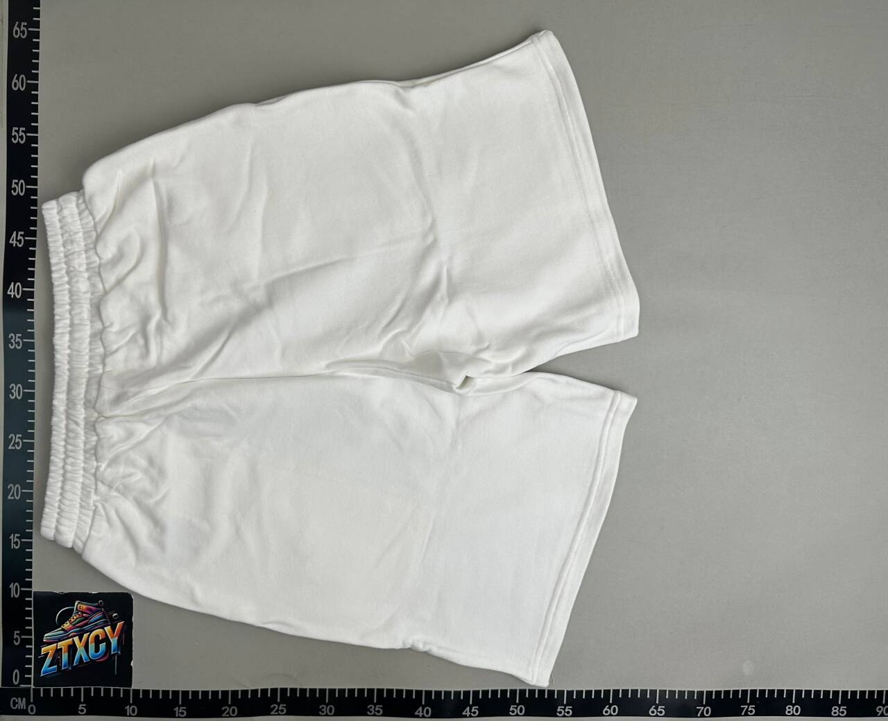 Ami Paris Heart A Shorts [28 styles]